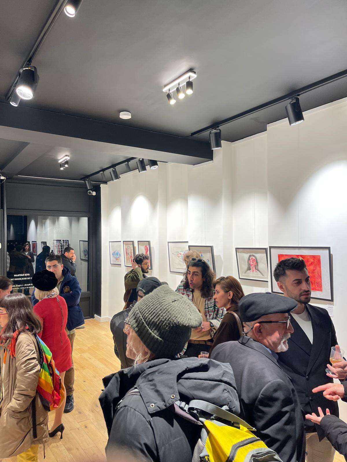 Muğla’da Yaşayan Ressam Ayşe Bayram, Londra’da Kişisel Sergi Açıyor 1